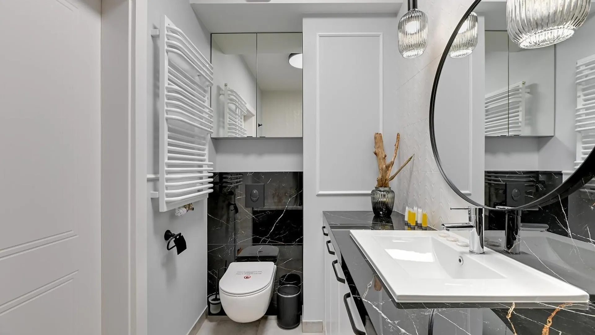 Apartment Doki Glamur Food Hall And Parking By Triapart Gdansk
